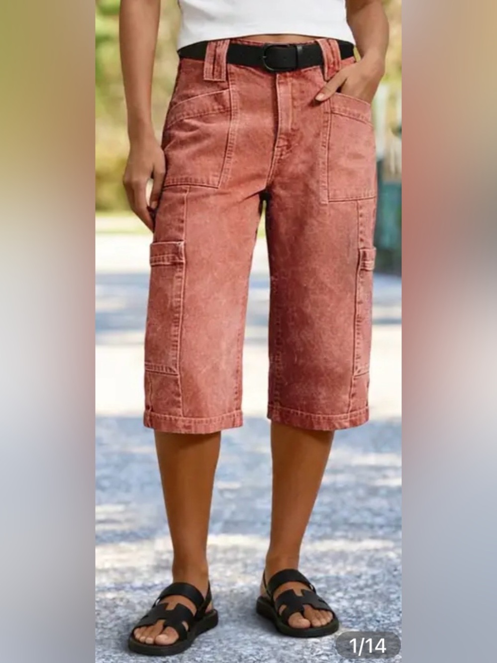 Flamingals Multi Patch Pocket Seam Detail Mid Rise Straight Leg Capri Pants